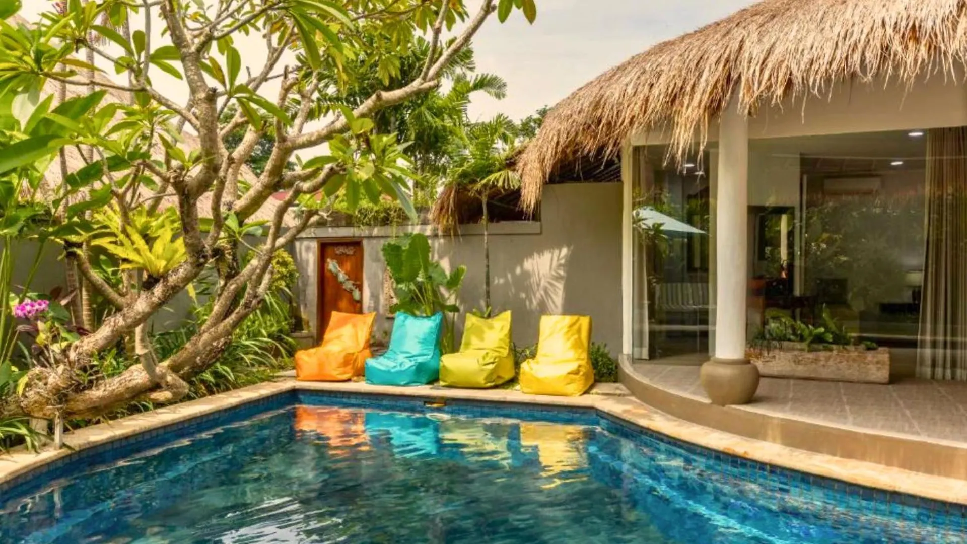 Hazel Azalea 4 Bedroom Private Pool Villas Ju03 Seminyak